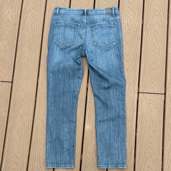 Simply Vera Vera Wang Dark Wash Cropped Jeans - Picture 4 of 9